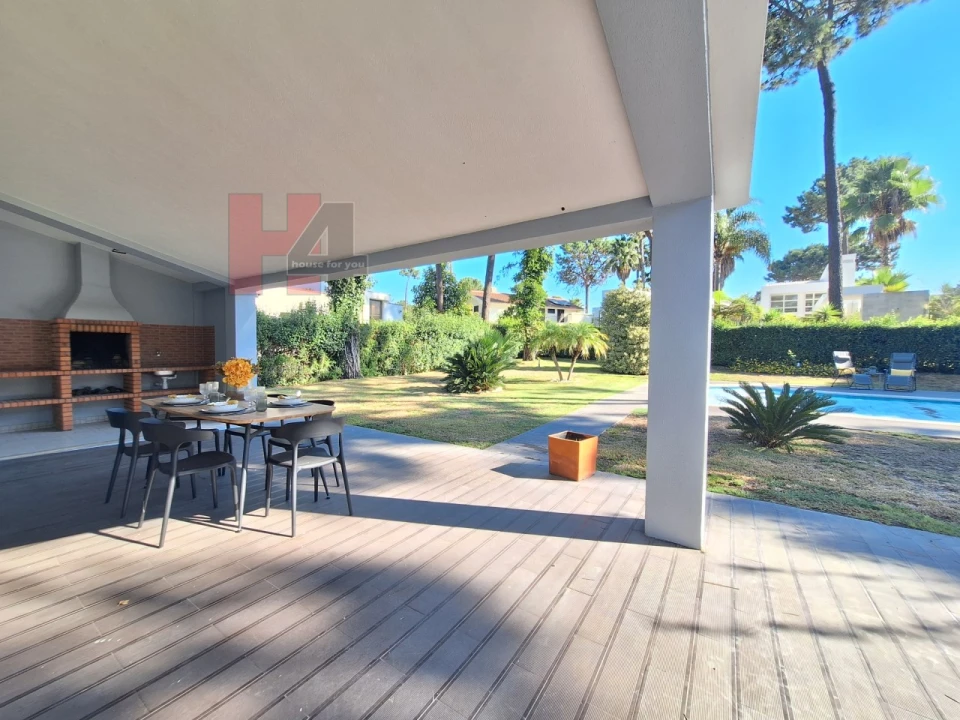 Moradia T4 para Venda em Charneca de Caparica e Sobreda Foto 13