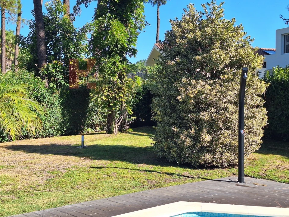 Moradia T4 para Venda em Charneca de Caparica e Sobreda Foto 24