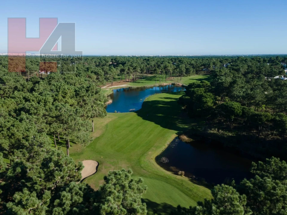 Moradia T4 para Venda em Charneca de Caparica e Sobreda Foto 37