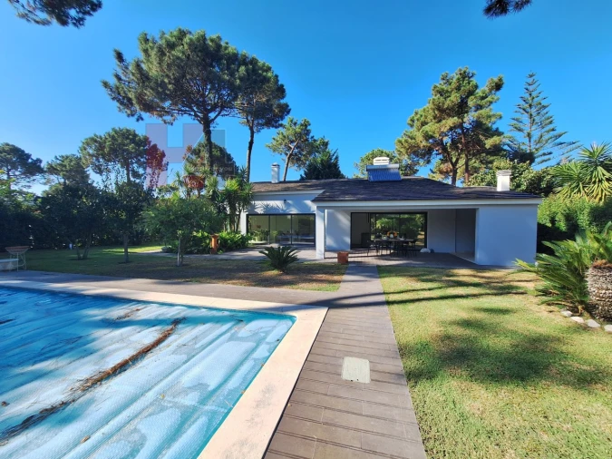 Moradia T4 para Venda em Charneca de Caparica e Sobreda Foto 12