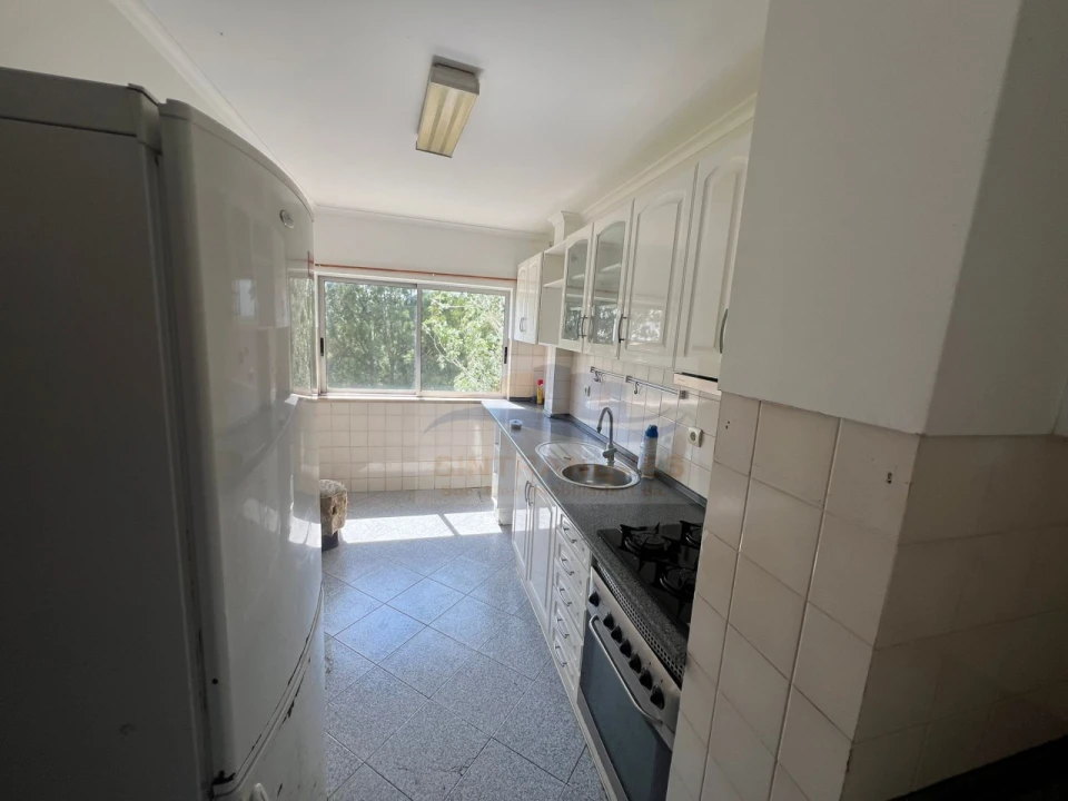 Apartamento T2 para Venda em São Domingos de Rana Foto 6