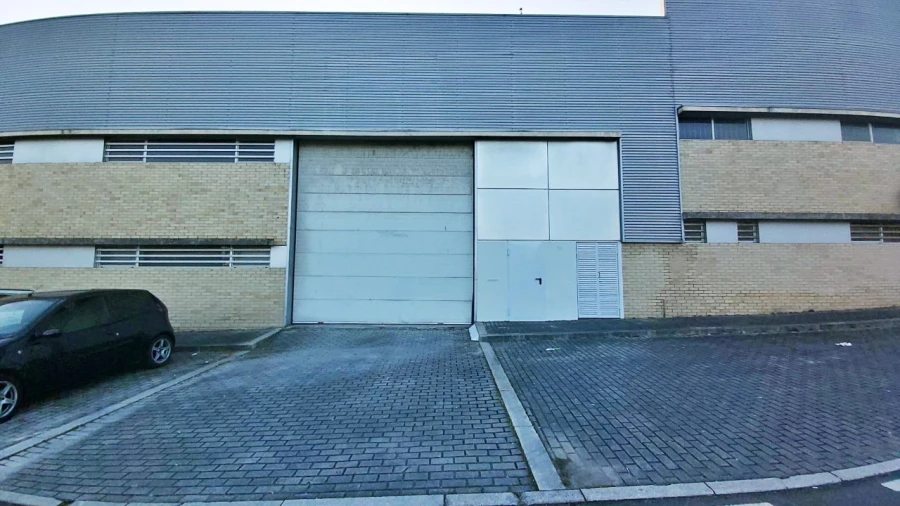 Armazém para Arrendamento em Castêlo da Maia Foto 11