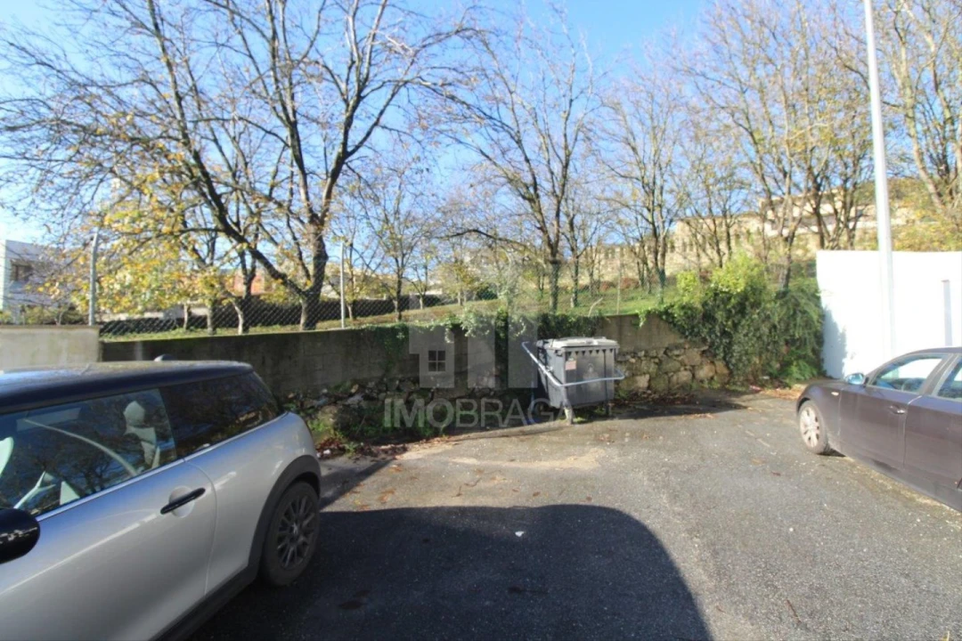 Terreno para Venda em Gualtar Foto 26