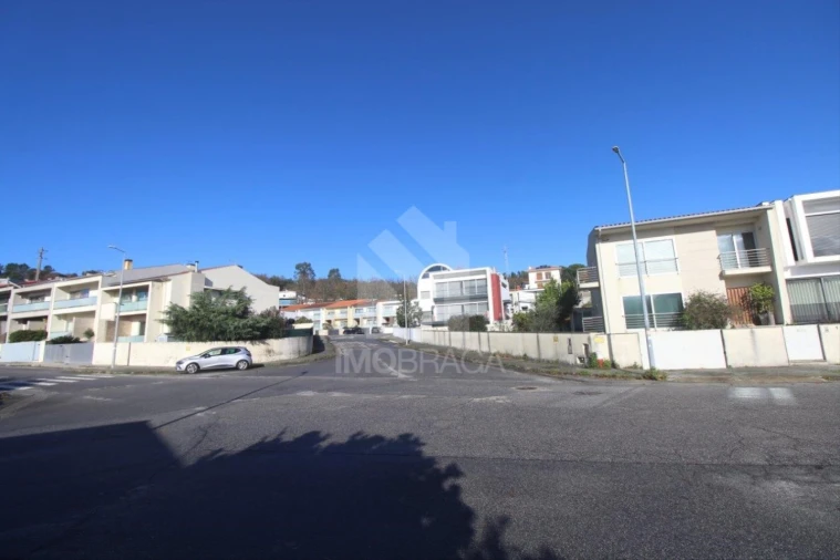 Terreno para Venda em Gualtar Foto 28