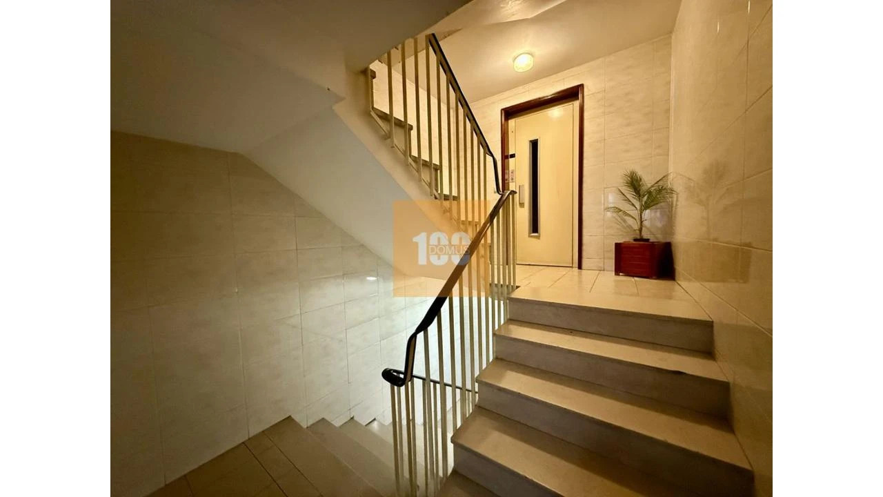 Apartamento T2 para Arrendamento em Bonfim Foto 2