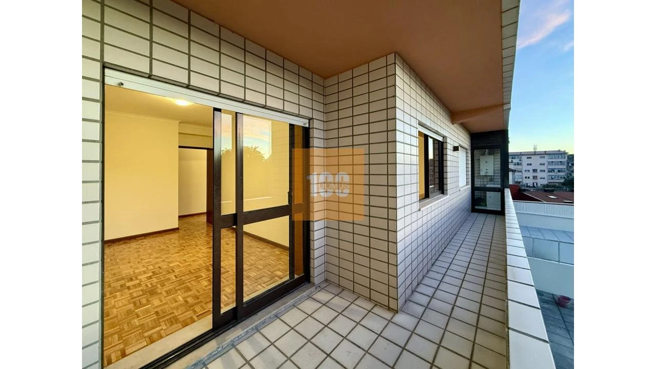 Apartamento T2 para Arrendamento em Bonfim Foto 17