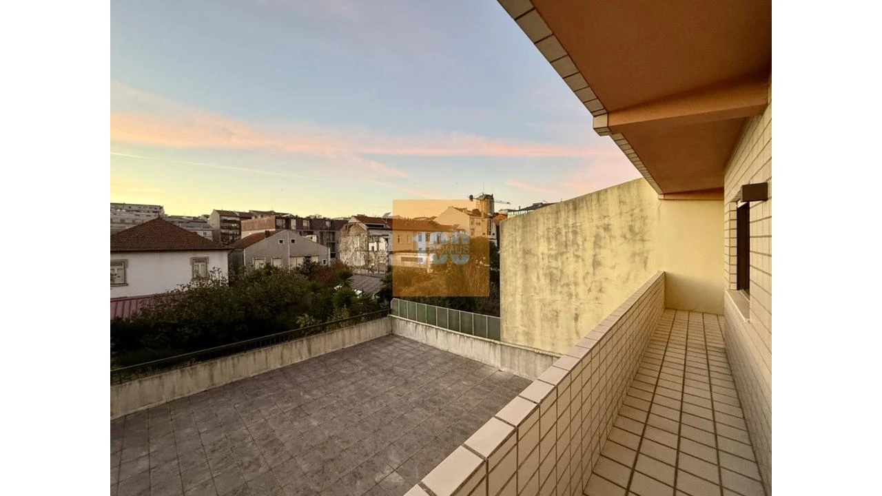 Apartamento T2 para Arrendamento em Bonfim Foto 1