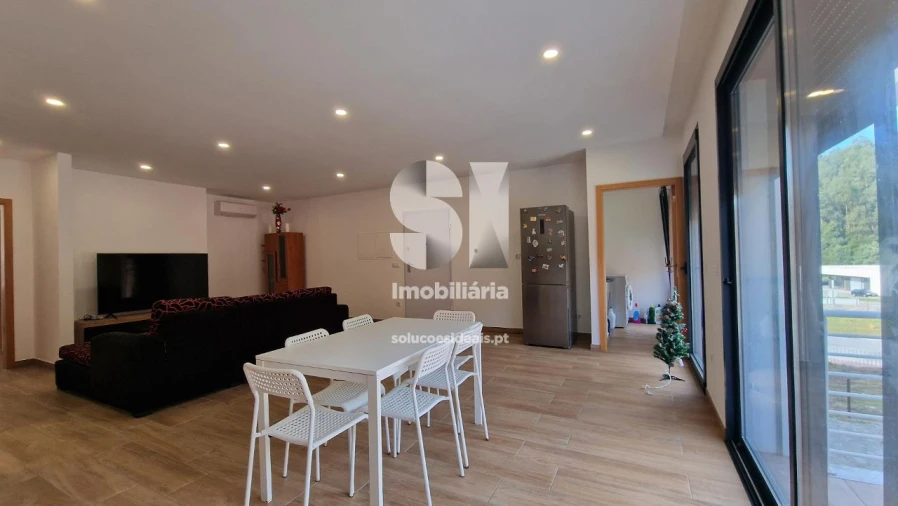 Apartamento T3 para Venda em Penafiel Foto 32