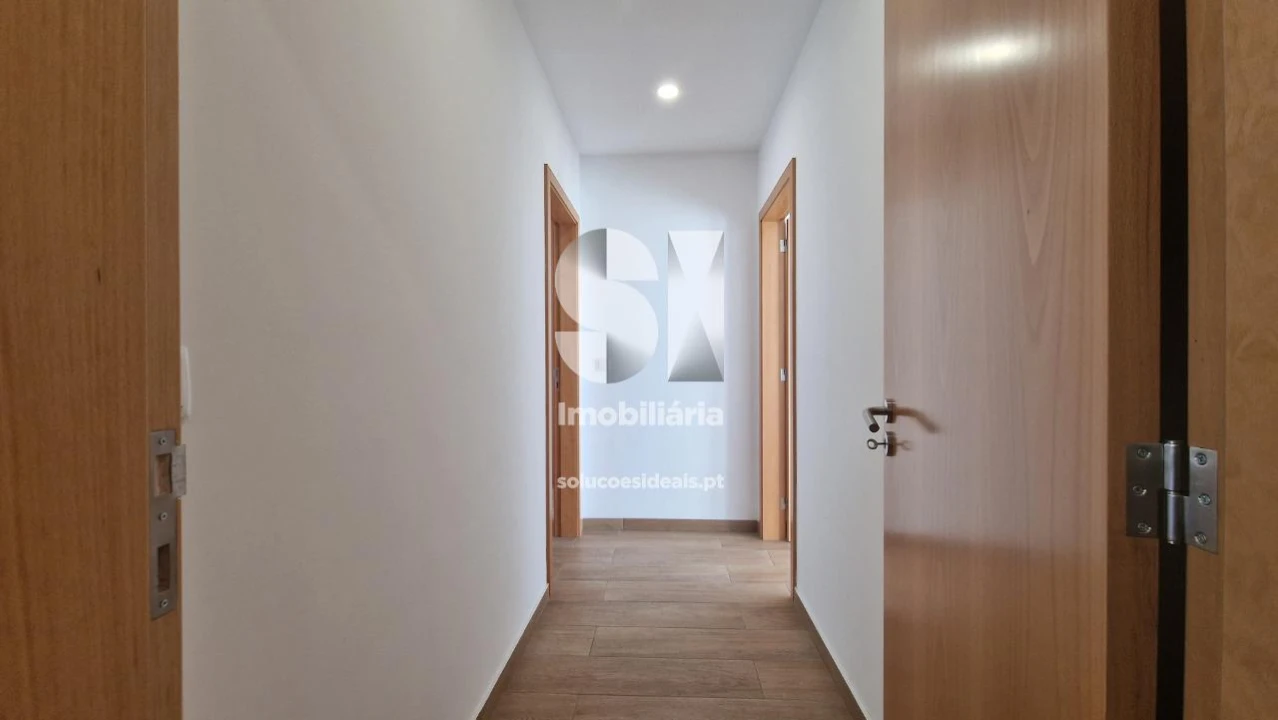 Apartamento T3 para Venda em Penafiel Foto 2