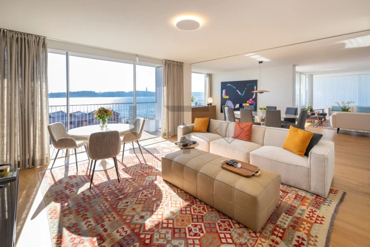 Apartamento T7 para Venda em Misericórdia Foto 17