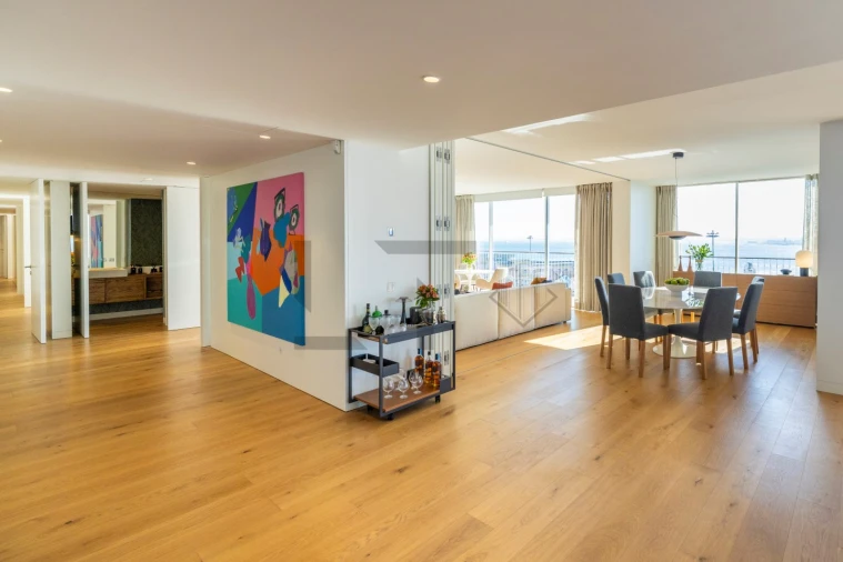 Apartamento T7 para Venda em Misericórdia Foto 21