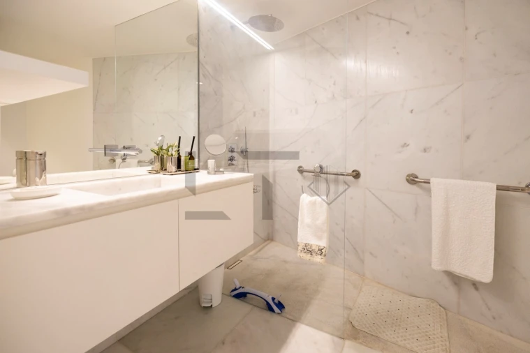 Apartamento T7 para Venda em Misericórdia Foto 44