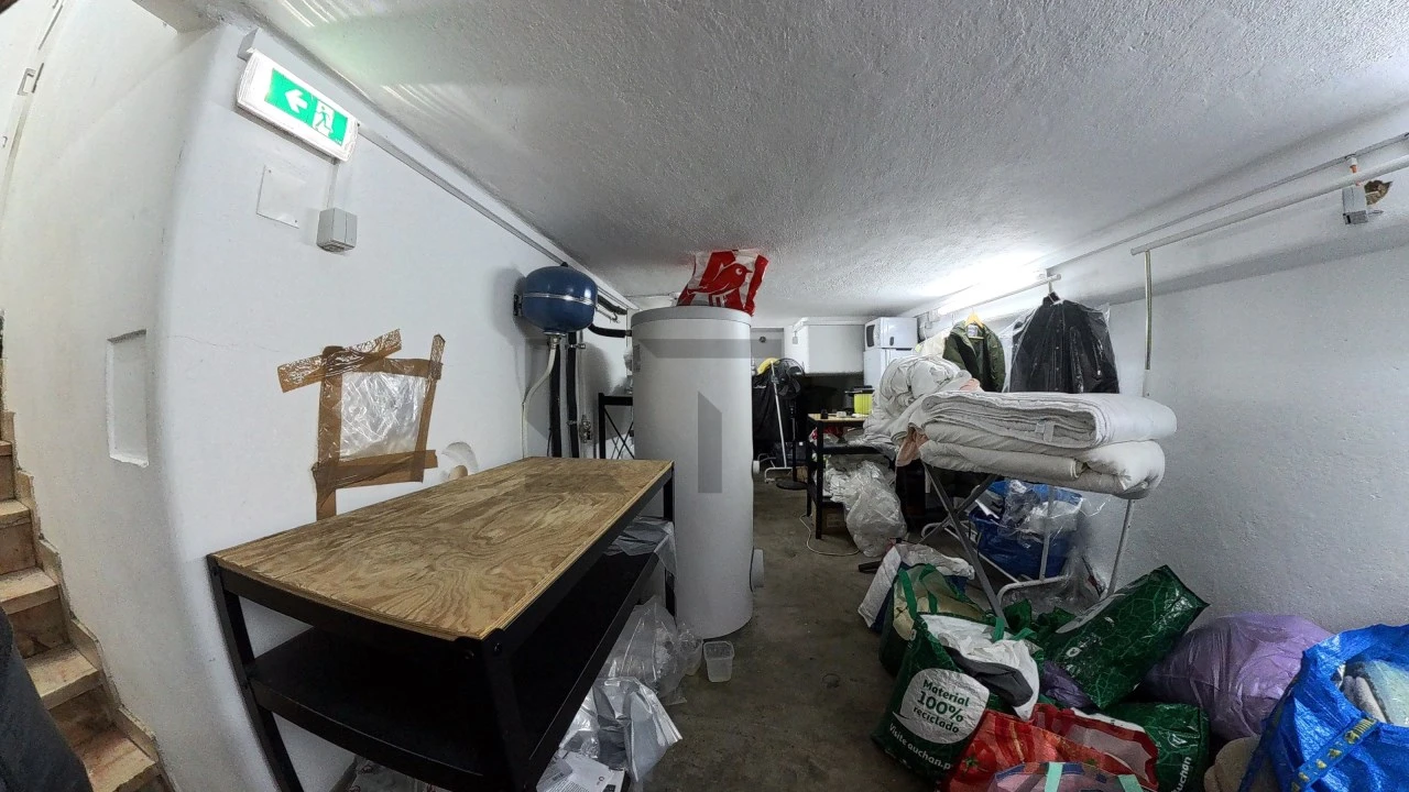 Loja para Arrendamento em Arroios Foto 9