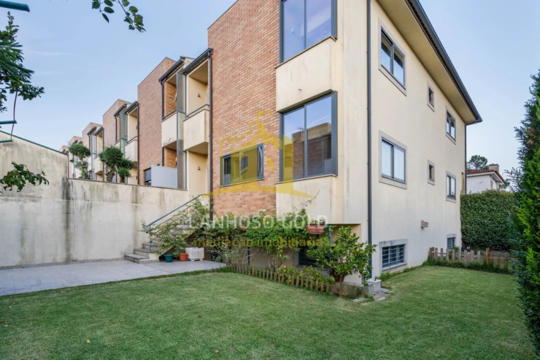 Moradia T3 para Venda em Loureira Foto 20