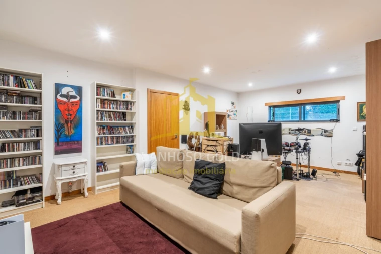 Moradia T3 para Venda em Loureira Foto 13