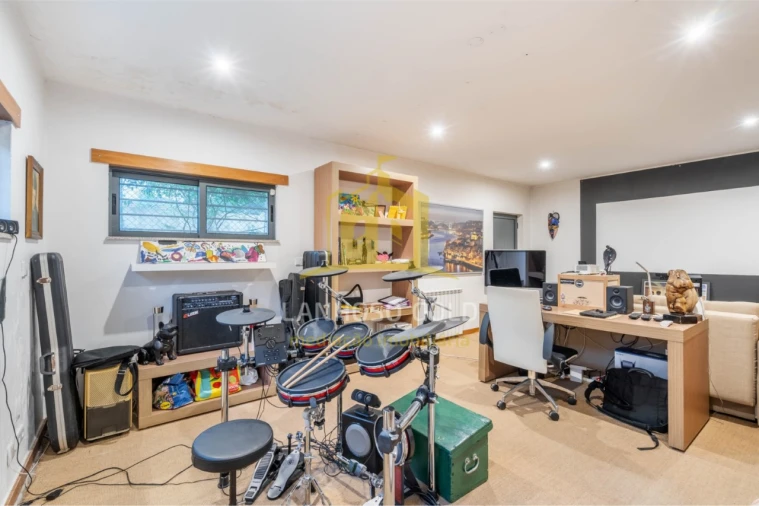 Moradia T3 para Venda em Loureira Foto 14