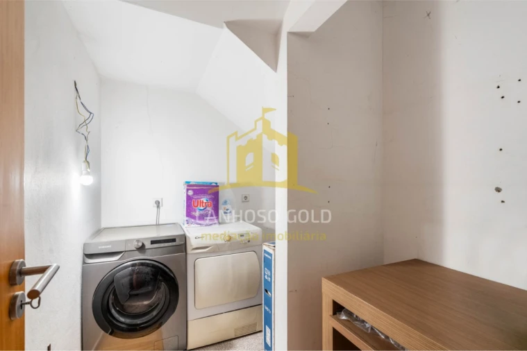 Moradia T3 para Venda em Loureira Foto 15