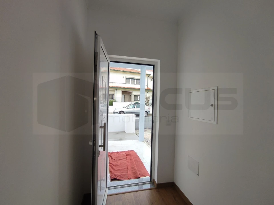 Moradia T2 para Arrendamento em Esgueira Foto 12