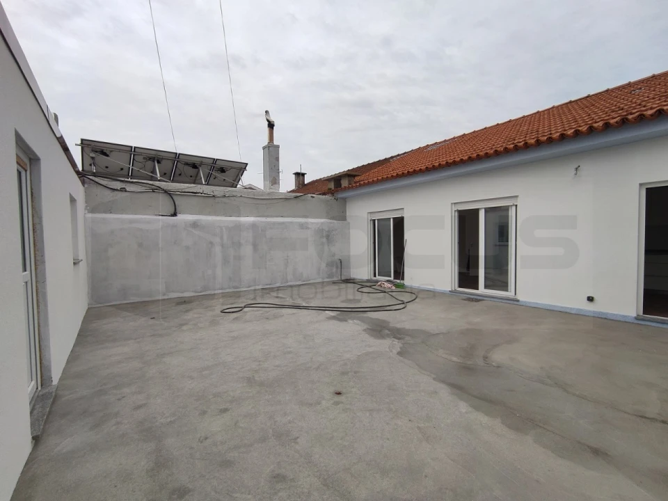 Moradia T2 para Arrendamento em Esgueira Foto 13