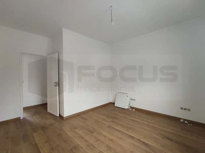 Moradia T2 para Arrendamento em Esgueira Foto 4