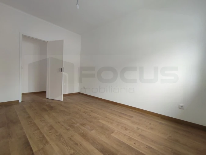 Moradia T2 para Arrendamento em Esgueira Foto 9