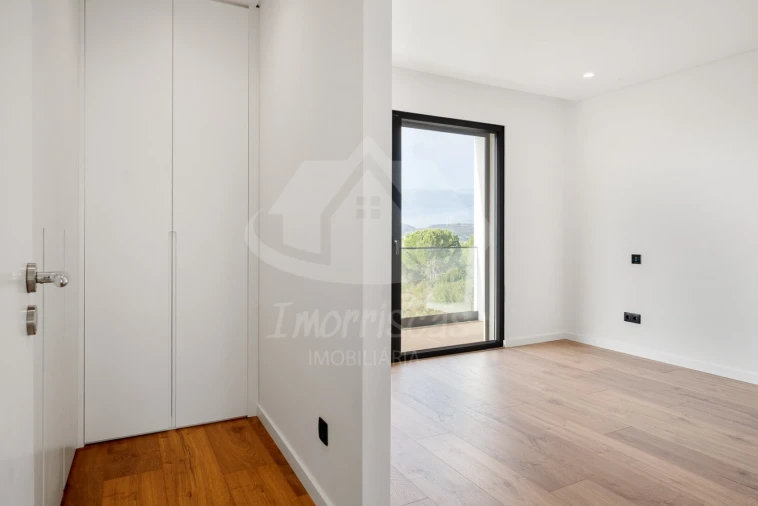 Moradia T4 para Venda em Santa Iria de Azoia, São João da Talha e Bobadela Foto 27