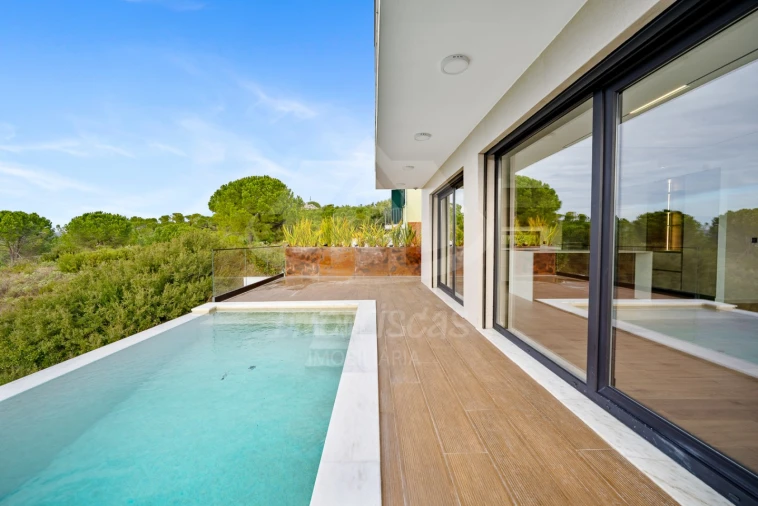 Moradia T4 para Venda em Santa Iria de Azoia, São João da Talha e Bobadela Foto 39