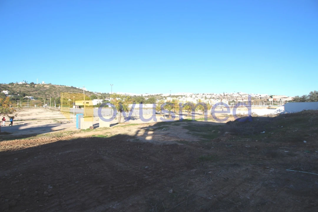 Terreno para Venda em Albufeira e Olhos de Água Foto 9