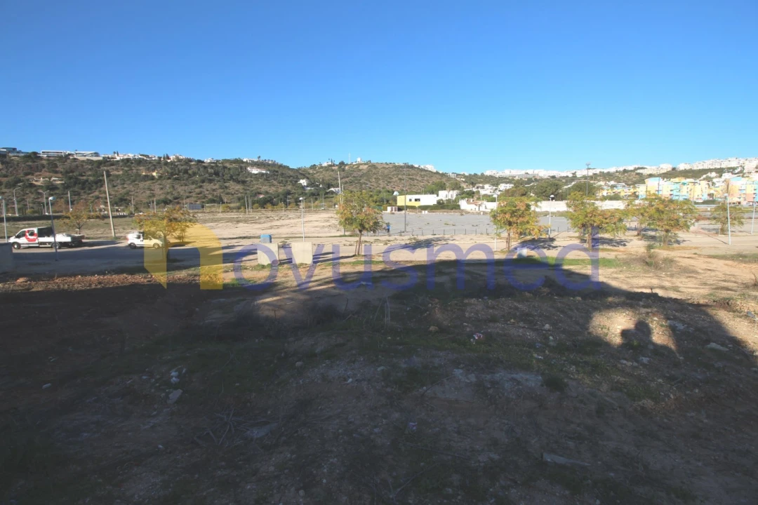 Terreno para Venda em Albufeira e Olhos de Água Foto 10