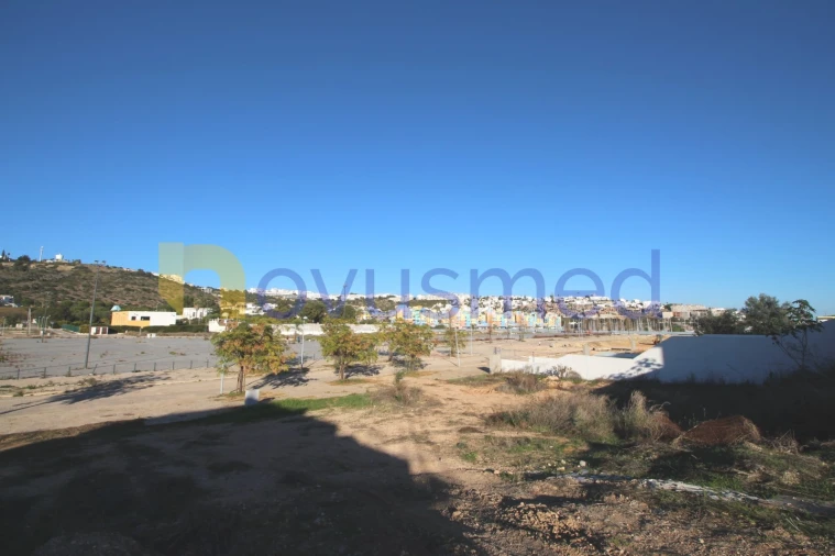 Terreno para Venda em Albufeira e Olhos de Água Foto 8