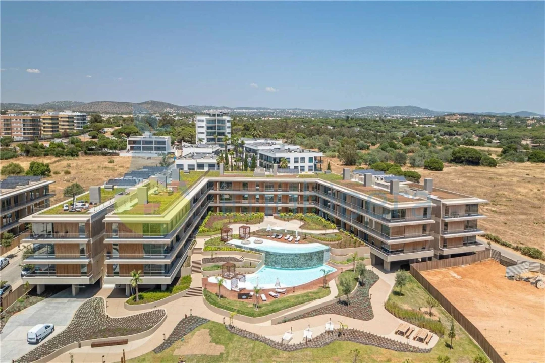 Apartamento T2 para Venda em Quarteira Foto 2