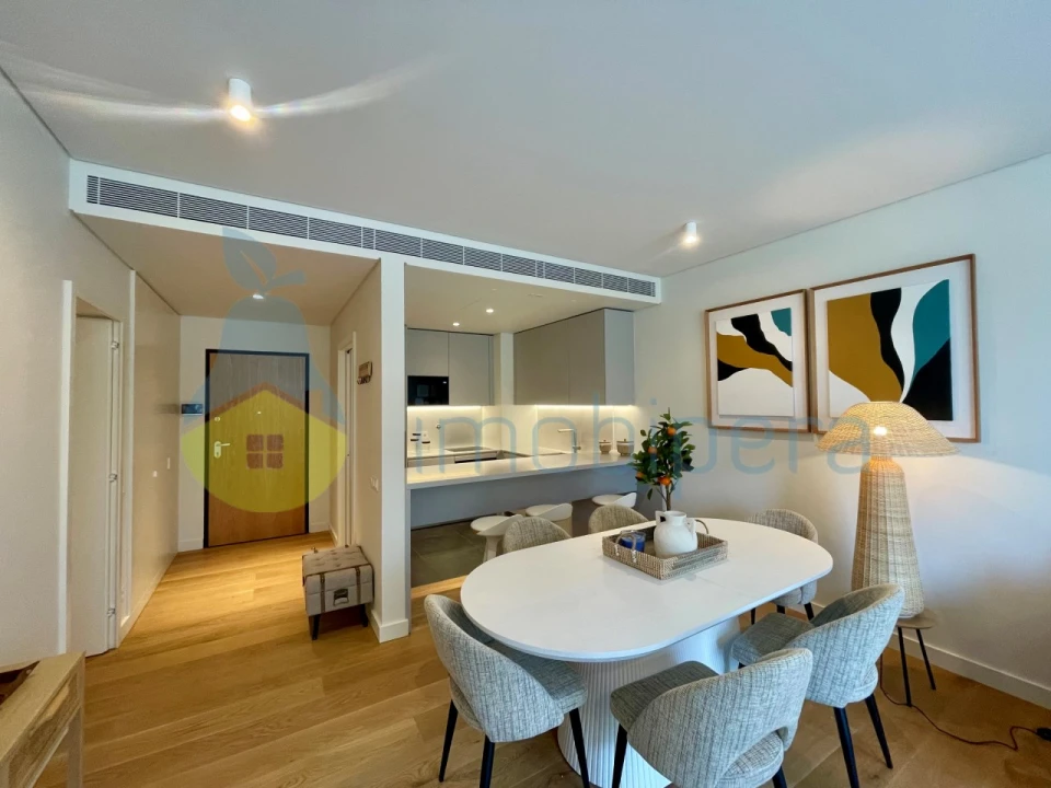 Apartamento T2 para Venda em Quarteira Foto 8