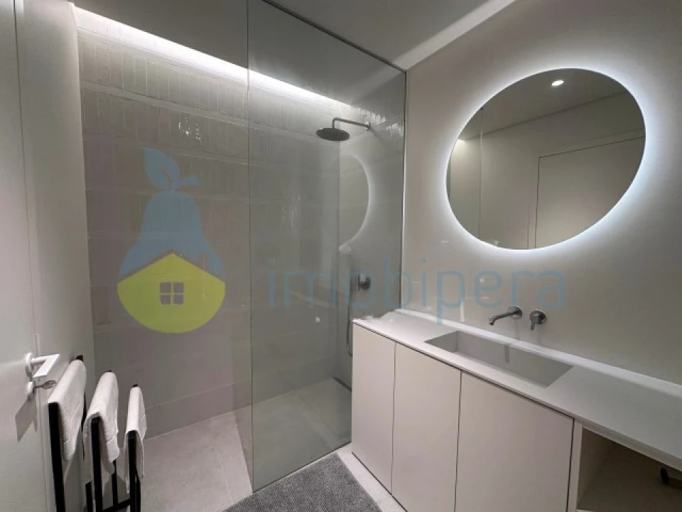 Apartamento T2 para Venda em Quarteira Foto 12
