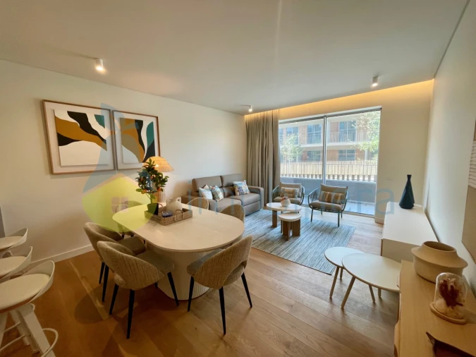 Apartamento T2 para Venda em Quarteira Foto 7