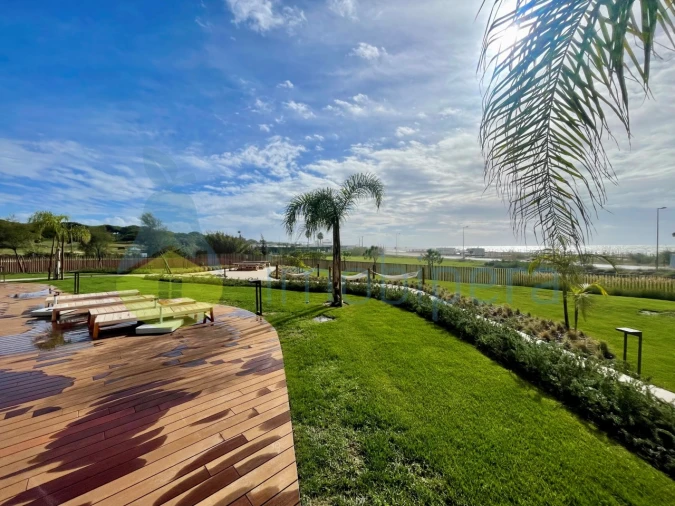 Apartamento T2 para Venda em Quarteira Foto 33