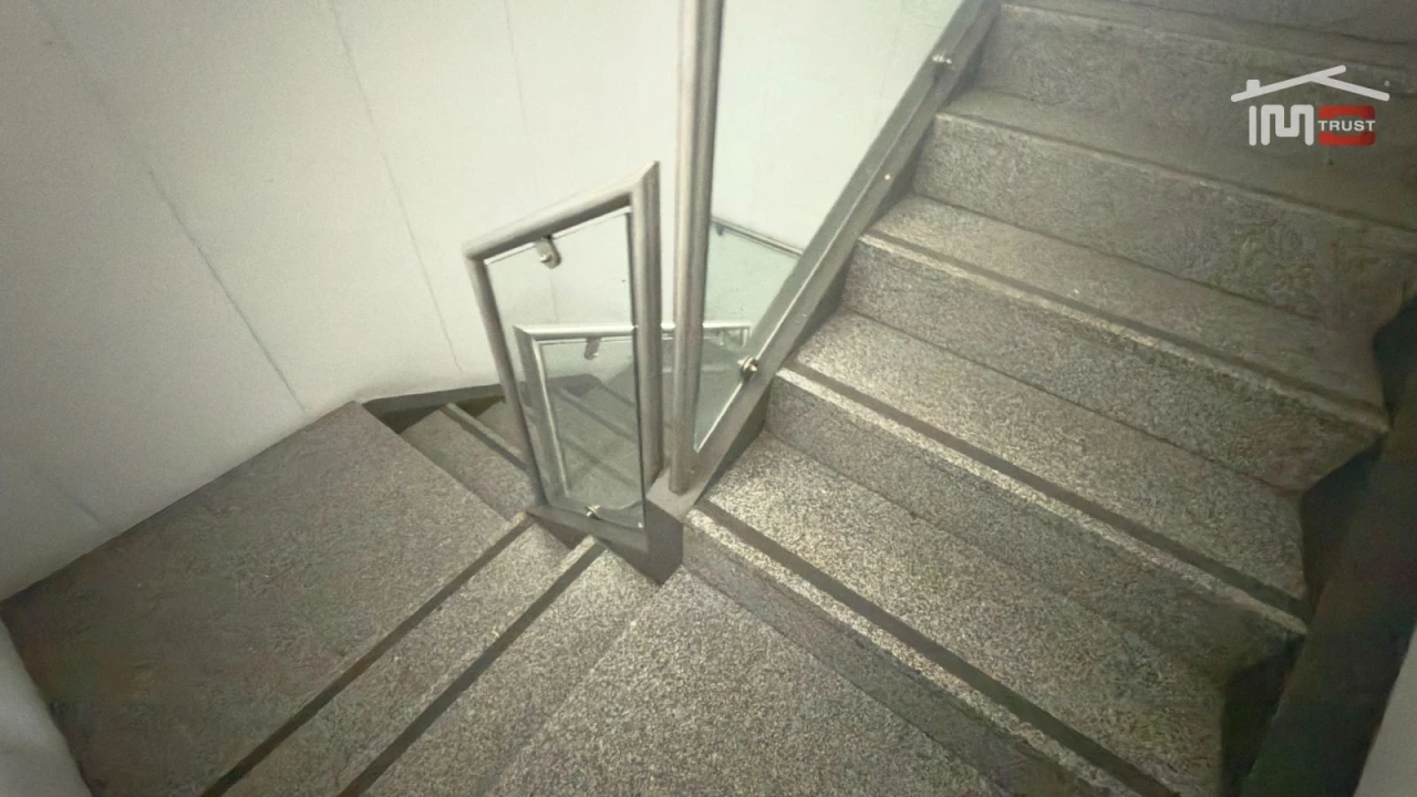 Loja para Arrendamento em Alvalade Foto 31