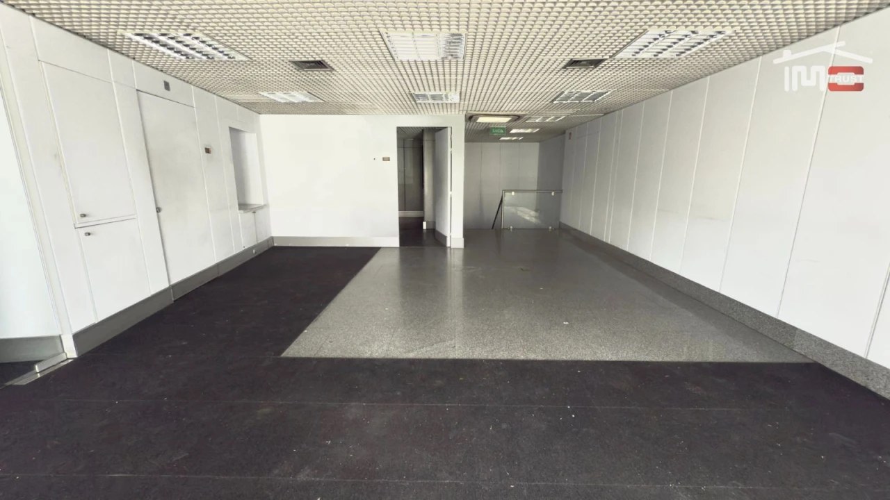 Loja para Arrendamento em Alvalade Foto 12