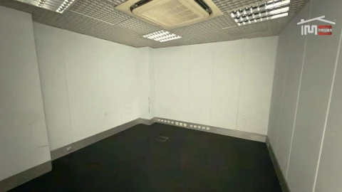 Loja para Arrendamento em Alvalade