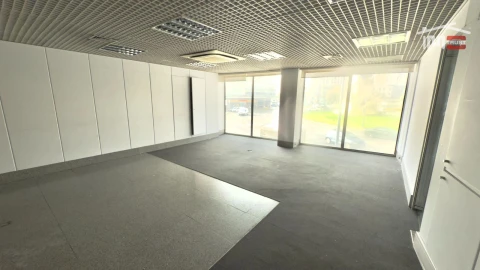 Loja para Arrendamento em Alvalade