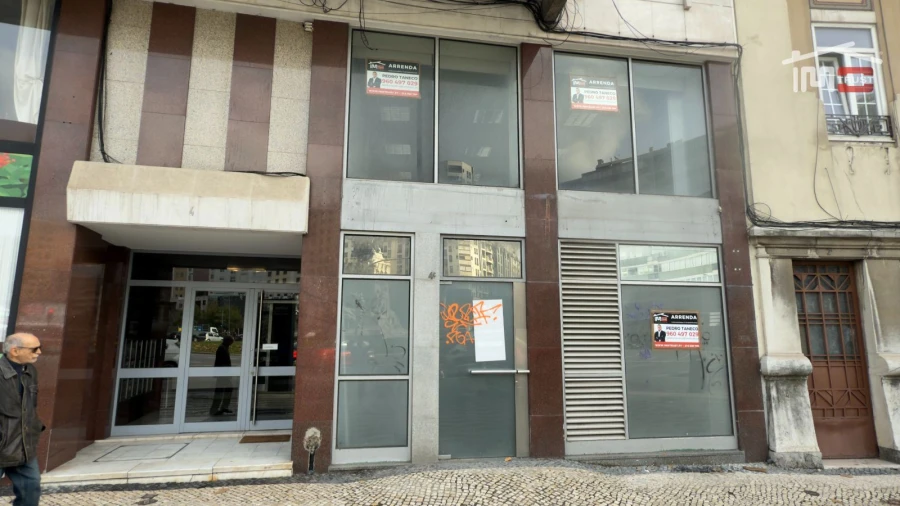 Loja para Arrendamento em Alvalade Foto 22