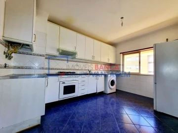 Apartamento T2 para Venda em Alto do Seixalinho, Santo André e Verderena