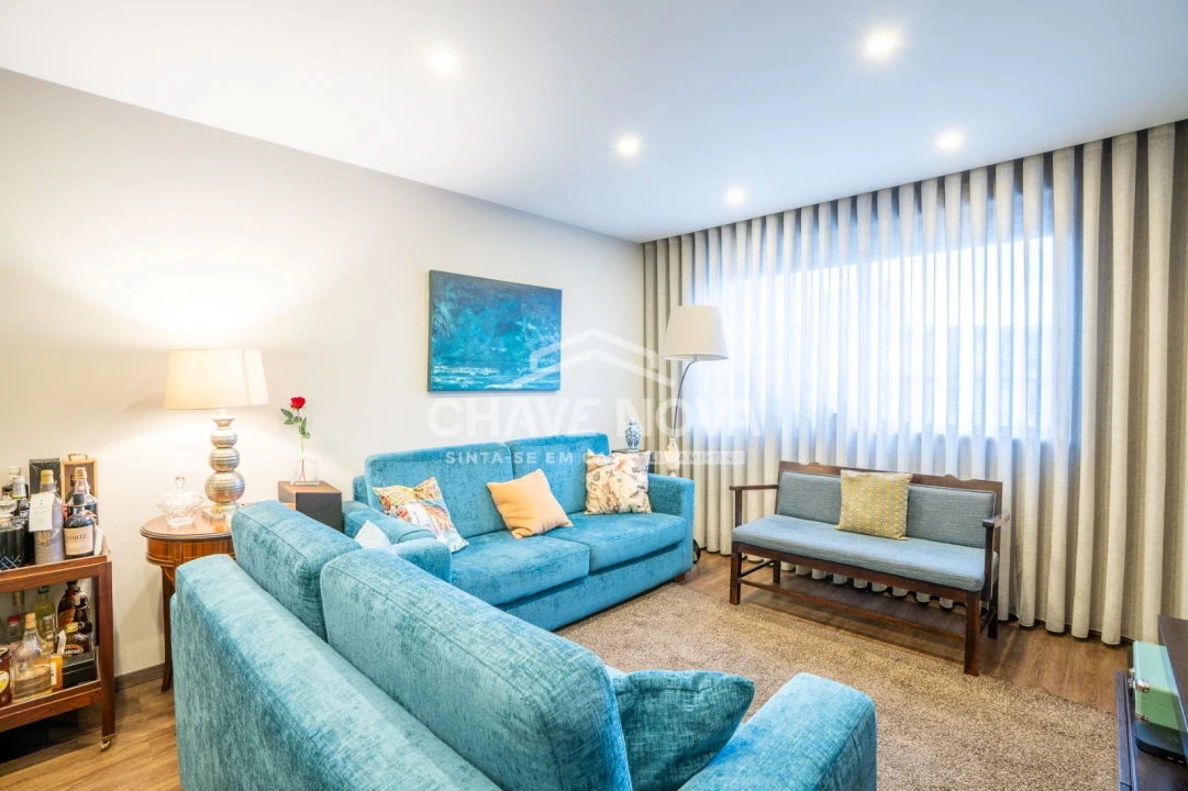 Apartamento T3 para Venda em Lordelo do Ouro e Massarelos Foto 1