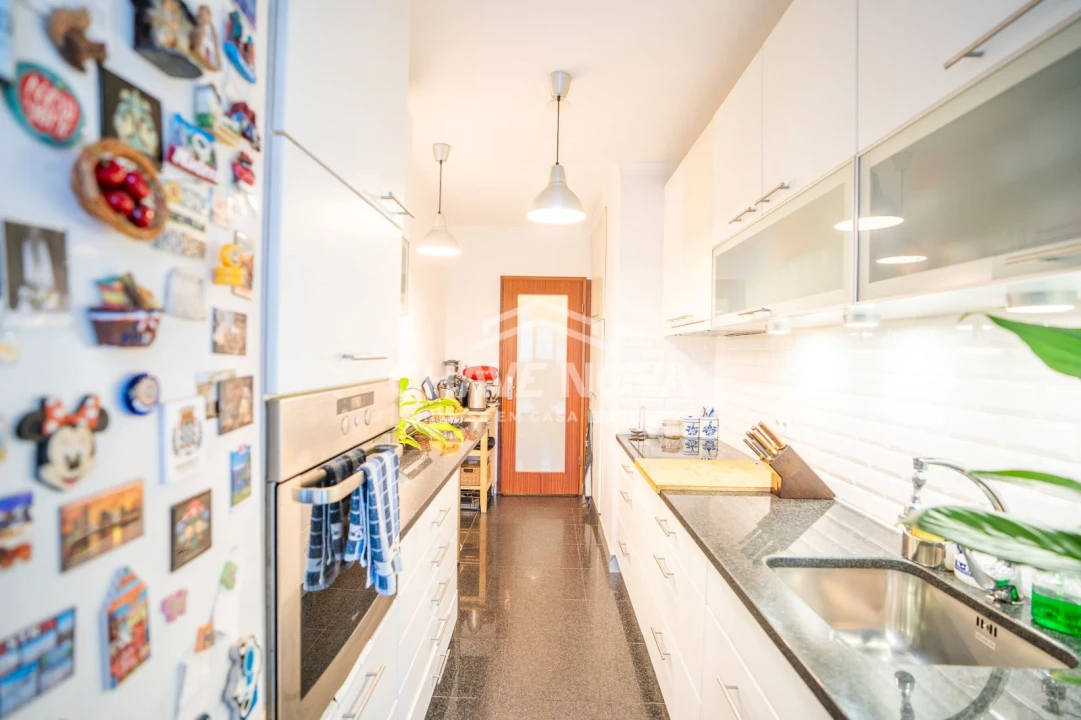 Apartamento T3 para Venda em Lordelo do Ouro e Massarelos Foto 6