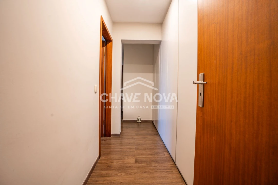 Apartamento T3 para Venda em Lordelo do Ouro e Massarelos Foto 13