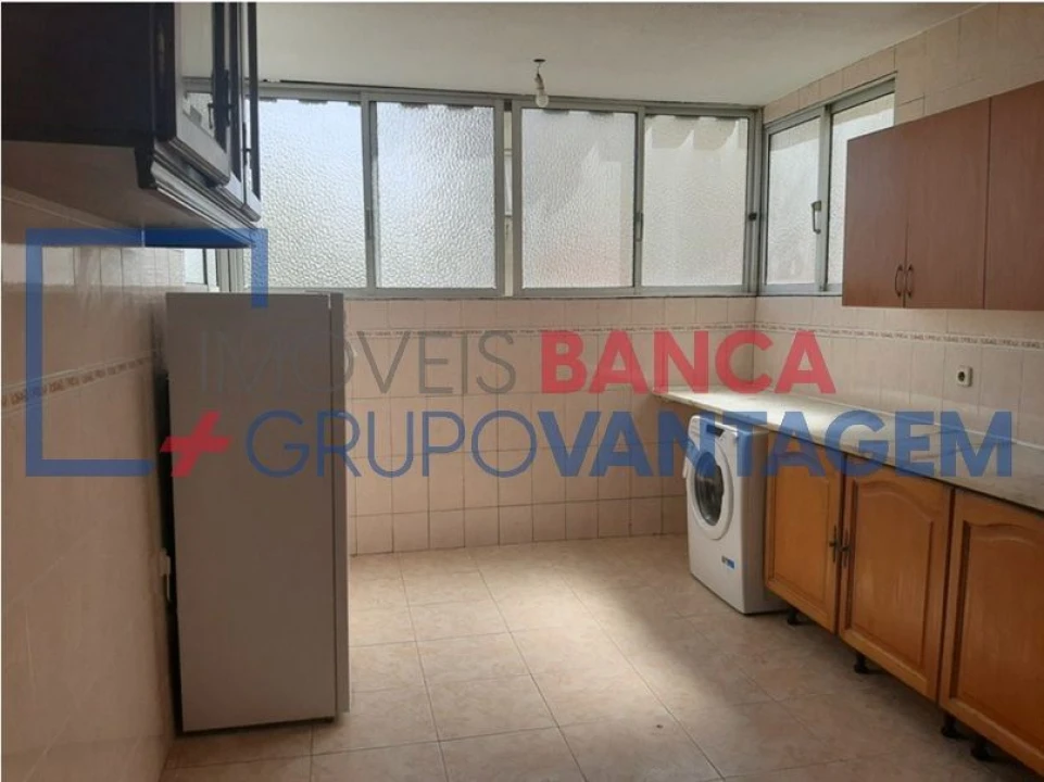 Apartamento T2 para Venda em Santo Antonio da Charneca Foto 4
