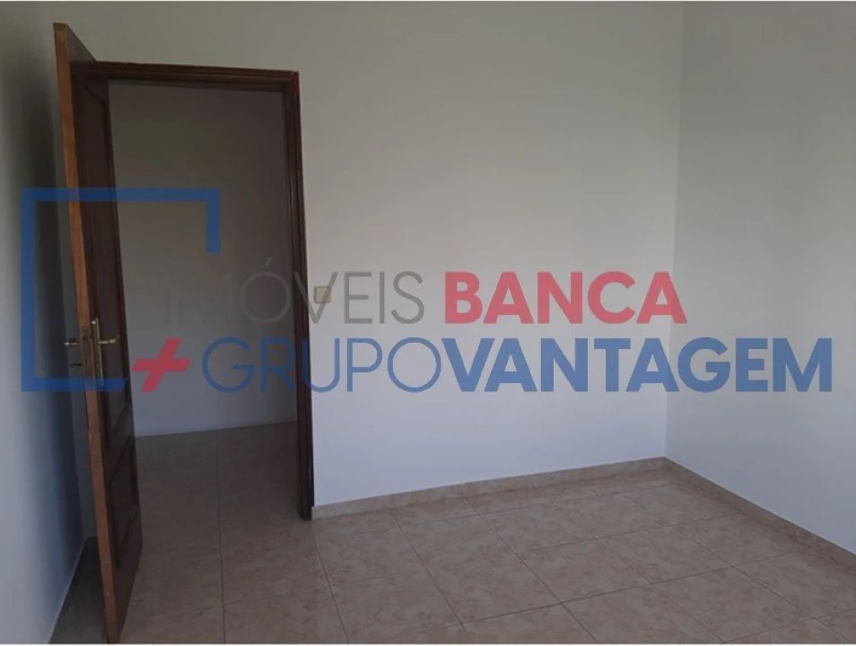 Apartamento T2 para Venda em Santo Antonio da Charneca Foto 8