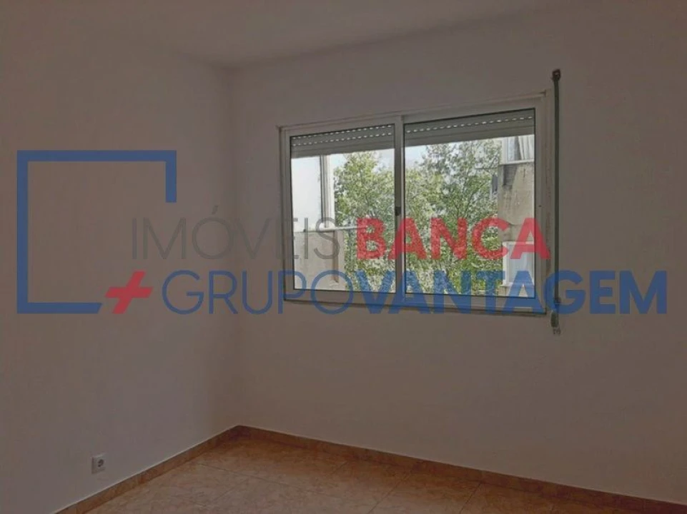 Apartamento T2 para Venda em Santo Antonio da Charneca Foto 11