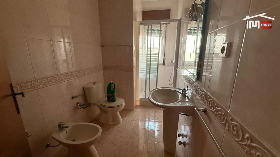 Moradia T3 para Venda em Povoa da Isenta Foto 14