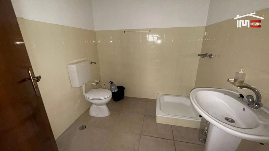 Moradia T3 para Venda em Povoa da Isenta Foto 16