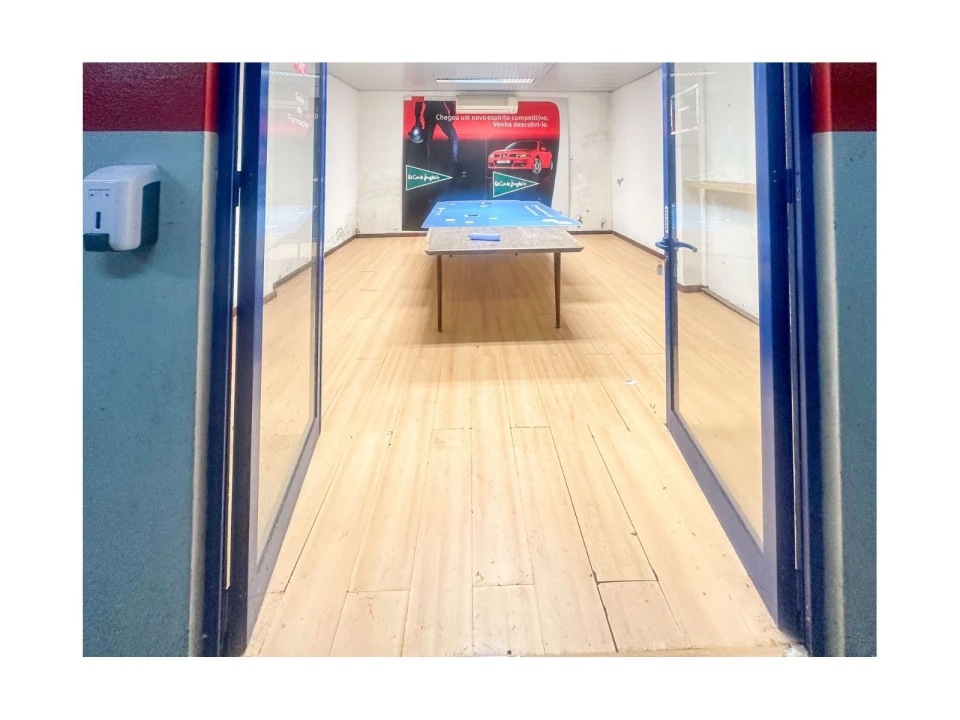 Armazém para Arrendamento em Arcozelo Foto 17